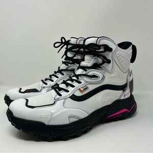 Vans MTE Crestline Gore-Tex Shoes Hiking Boots White/Black Men's Size 11 NEW